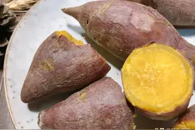 蒸红薯时，锅里放水就错了，教你一种方法，做出来比烤红薯还香甜图片
