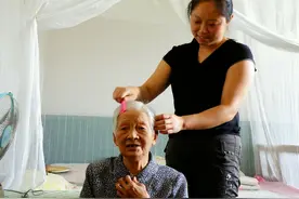 老人该依靠谁来养老？73岁睿智老人的心里话，听完后让人恍然大悟图片