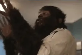 狼人的烦恼，狼人与他的女朋友一家人共度中秋图片