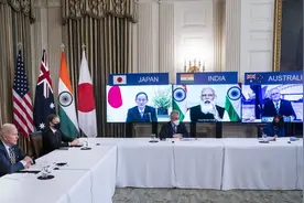 拜登力邀四国峰会，美日印澳勾连，构建亚洲版北约，中国不惧威胁图片