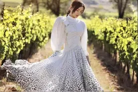 女人裙子要精不要多，2020夏季备齐这4条，时髦耐看，10年不过时图片