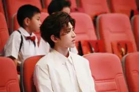 他是B站人气王，有望成蔡徐坤之后，又一个血洗鬼畜区的幻神？图片