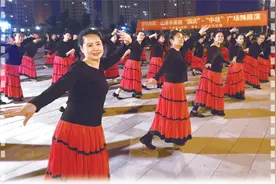 “国华秋韵”辽源市喜迎“国庆”·“中秋”广场舞首场展演起舞图片