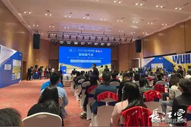 26000名跑友归来加倍爱 2021武汉马拉松10月24日鸣枪开赛图片