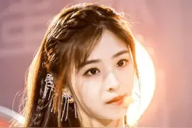 围捕少女张含韵，“荡妇羞耻”毁了她15年图片