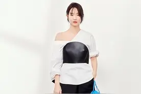 申敏儿气质独特治愈系，三种搭配风格展现多彩时尚感图片