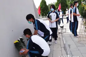 廊坊一中开展“传承红色基因•致敬建党百年”主题教育活动图片