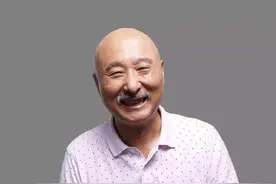 一代喜剧大师陈佩斯，公司倒闭，惨遭封杀，耗尽全部积蓄也要走喜剧路线，皆因父亲陈强的一句话？图片
