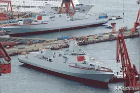 中国第二艘055驱逐舰服役 俄网友：有必要买几艘中国军舰了图片