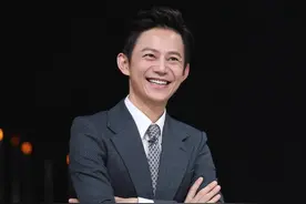 妻子杨乐乐股权被冻结，汪涵又在跨年晚会失误，或将面临高额罚款图片