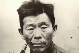 二战最强黄种人狙击手：相貌平平40岁老汉，弹无虚发，歼敌368人图片