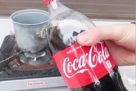 一瓶5L的可乐，到底含多少糖分？放到锅里一煮就知道了视频封面