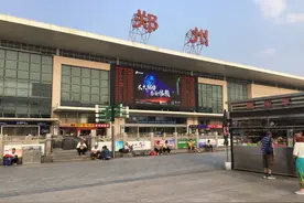 交通拥堵，城市东西分割，建议郑州市将京广铁路下穿市区图片