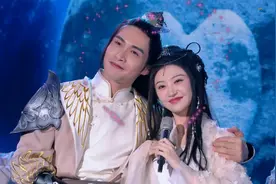 戏里戏外都甜齁，这对神仙cp也太好磕了吧图片