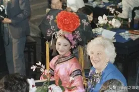 一整船的归国美国大兵，苏联解体后销毁列宁像的农民，18张老照片图片