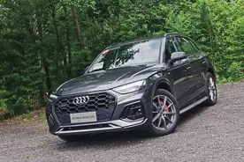40万买豪华中型SUV，全新奥迪Q5L为什么比宝马X3和GLC更香图片