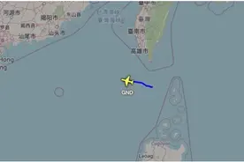 美军接连派侦察机抵近中国 航母“趴窝”也不消停图片