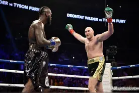 拳王富里邀请约书亚夫妇加入视频健身，两人的关系似乎很融洽！图片