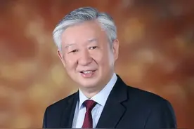 马来西亚中华总商会总会长拿督卢成全：希望商家恢复元气，经济重现生机图片