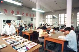有一种优秀叫“中专生”，27年前的中专，相当于现在的什么学历？图片