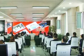 这场援鄂抗疫英雄事迹报告会，触动了法院干警的心灵图片