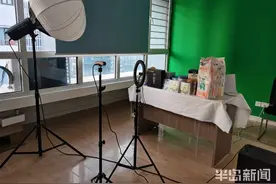半岛调查｜网红主播的8小时：嘴巴不能停，忙到没时间吃饭图片