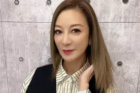 圈内人曝某女星被70岁富豪包养，每月给3万台币，却被虐待进医院图片