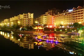广西金秀县城夜景图片