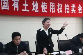 土地出让金不是不收了，而是转为税收，房价跌不跌关键不在这里图片
