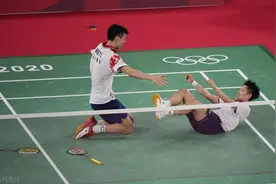 羽毛球混双冠军黄东萍：随时准备回家的小姑娘，拿下制胜分仰面倒地，多年积压彻底释放图片
