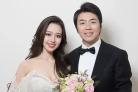 吉娜产子郎朗晒娃，一个小细节又被骂，薛之谦陈赫也犯过同样的错图片