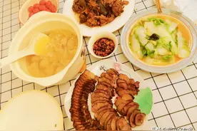 90后的单身闺蜜，用晚餐收买了我，网友感叹：这才是过日子图片