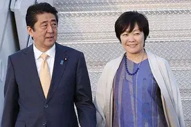这些政坛大佬为啥不要孩子？莫迪禁欲71年，安倍晋三身体抱恙图片