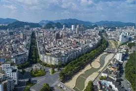 卢荣春：强化政企合作 促进互利共赢 共同探索做好云浮的“水文章”图片