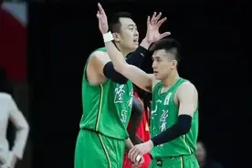 内外线皆获重磅引援，辽宁阵容无死角，队史第二座总冠军要来了？图片