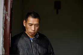 故事：虎子哥的爱情图片