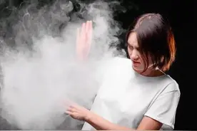 贝壳总裁肺癌去世，除了抽烟，还有哪些行为也会伤害你的肺？图片