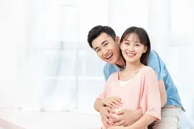 孕妈朋友圈晒孕妇照，遭婆婆指责，老公回应：看不惯冲我来图片