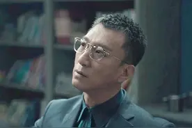 《扫黑风暴》14年前，李成阳的辞退书有问题，暴露了2个人1个真相图片