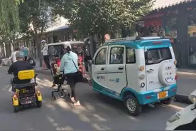 老年人驾驶3种代步车不需要驾照能上路，速度慢，你会选择哪种？图片