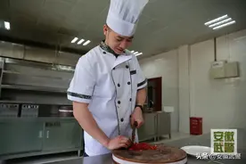 摊牌了！军营里没他们不行图片