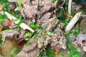 长春这家只有一道菜的小店，不叫上十个八个兄弟根本吃不完图片