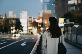 “钱多，事少，离家近！”杭州二胎妈妈月薪2万，却突然想辞职！说出原因网友懵了图片