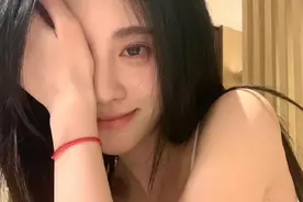 小说：如此紧密的身体接触图片