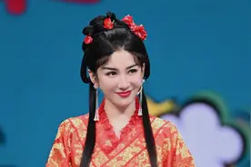 黄奕接受婚姻的失败，牵手崔伟依然相信爱情，两人后续发展被看好图片