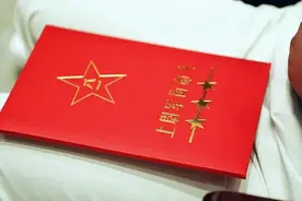 军委机关：鼓励军官学历升级图片