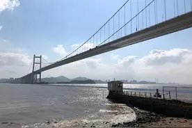 如何让有点"飘"的虎门大桥“定”下来？专家这样回应图片