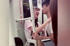 你们可知道，男孩那一瞬间的失去笑容意味着什么？图片