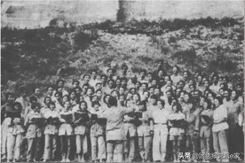 百年红色革命歌曲的发展历程图片