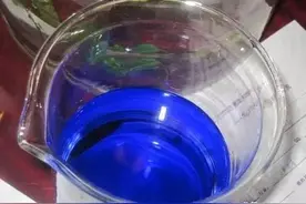 孩子衣服污渍清除法图片